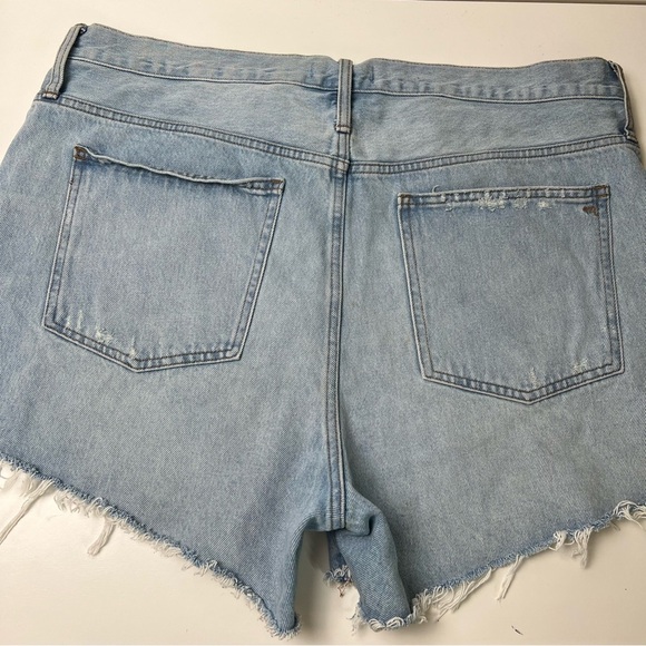 MADEWELL Relaxed Denim Lightwash Distressed Frayed Hem Shorts SZ 33 - Picture 9 of 13